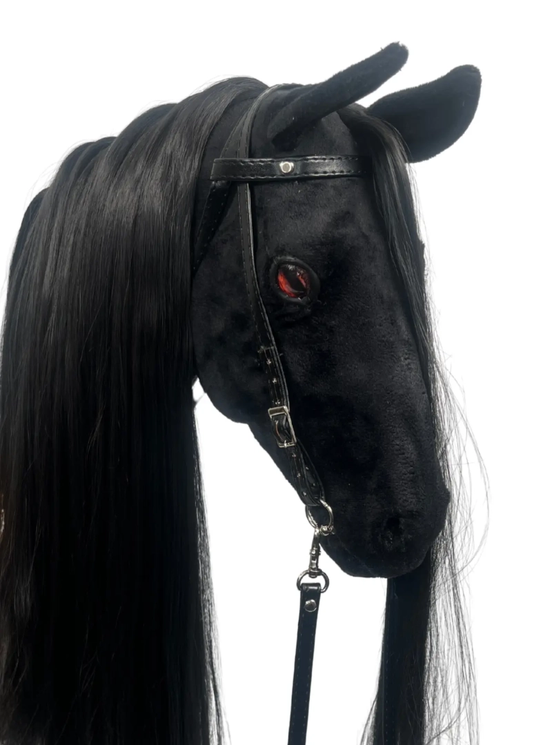 REALISTYCZNY HOBBY HORSE – KARY/CZARNA