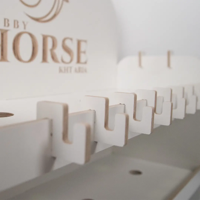 STAJNIA BIAŁA NA 3 KONIE