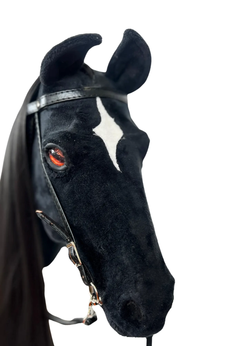REALISTYCZNY HOBBY HORSE – KARY/CZARNA/ŁATKA