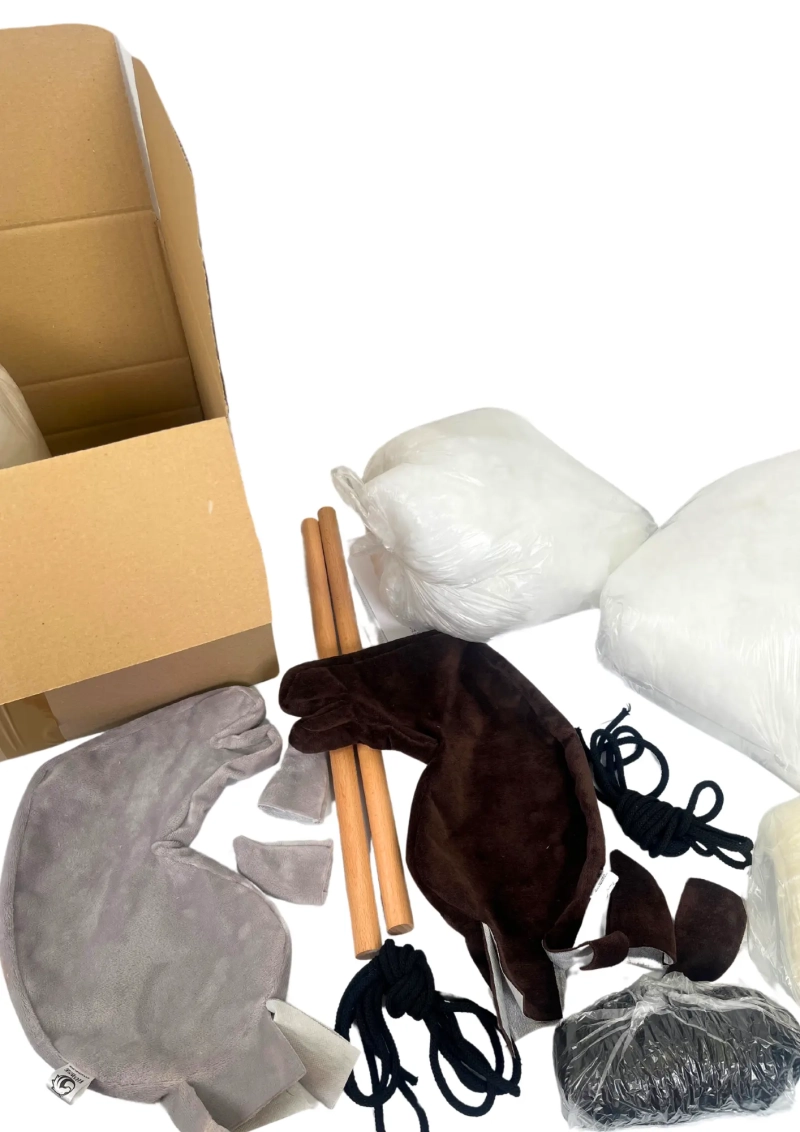 BOX DO SAMODZIELNEGO WYKOŃCZENIA - z wyszytymi głowami koni - NA 2 KONIE - ROZMIAR A5