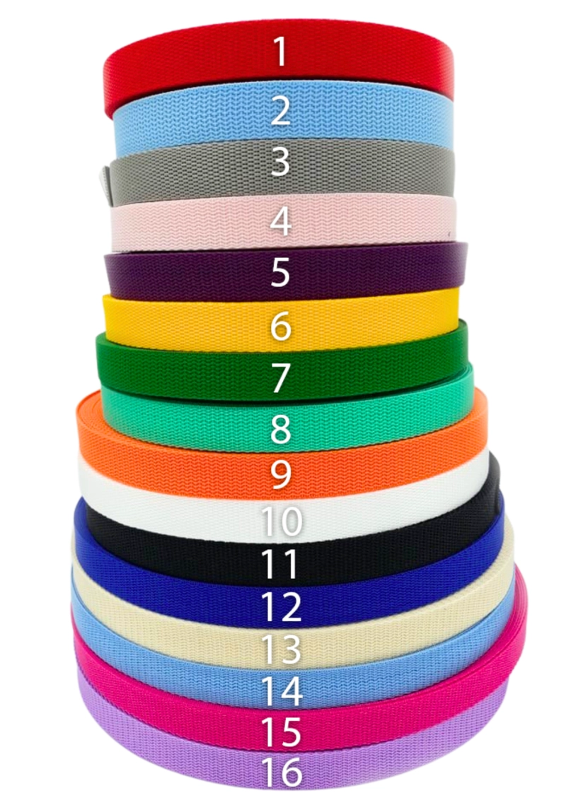 ZESTAW AKCESORIÓW - 7 ELEMENTÓW (derka, nauszniki, ogłowie, wodze, 3 naczółki, 10 charmsów, zestaw szczotek ) - RÓŻNE KOLORY DO WYBORU