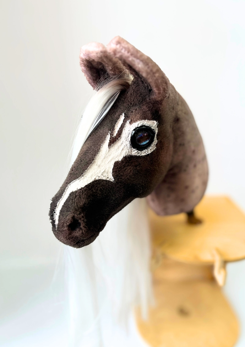 REALISTYCZNY HOBBY HORSE  TARANT A4 – 1 sztuka, edycja limitowana