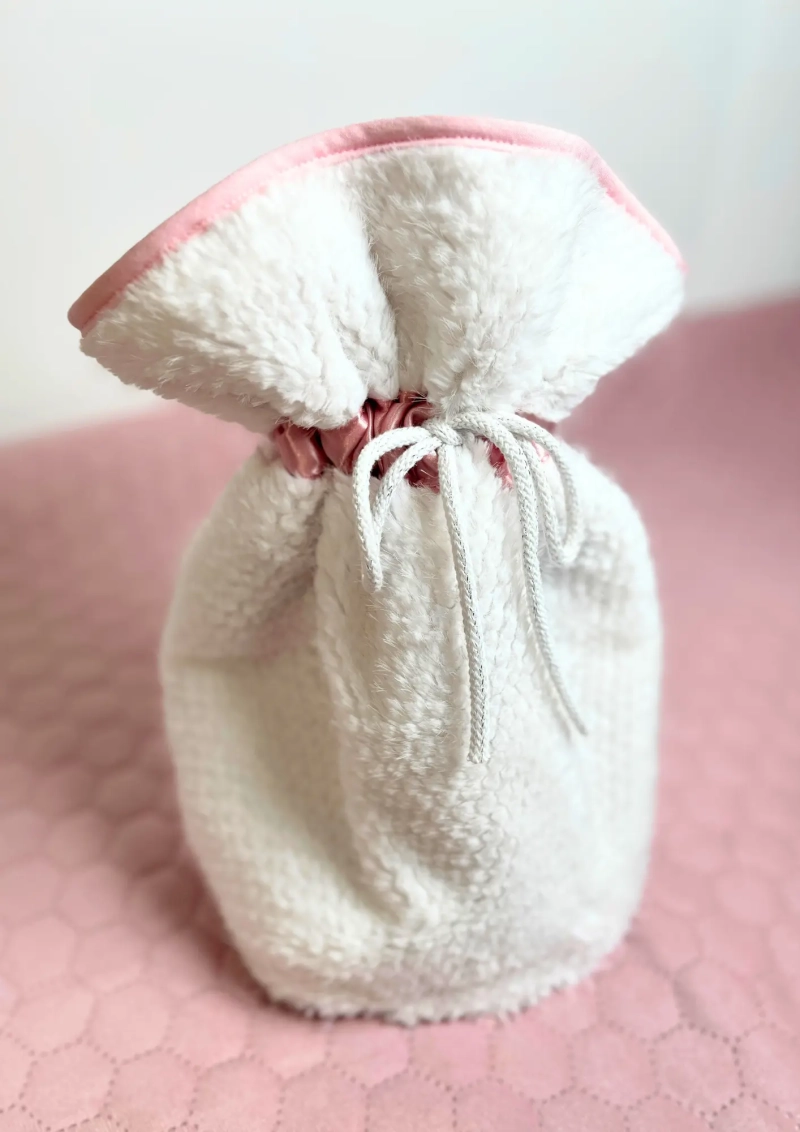 KOSMETYCZKA  White Lady in Pink vol 2