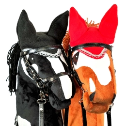 NAUSZNIKI (Realistic hobby horse)