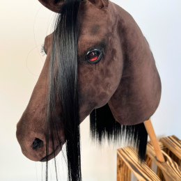 REALISTYCZNY HOBBY HORSE – CIEMNY KASZTAN/CZARNA