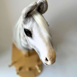 REALISTYCZNY HOBBY HORSE A4 – 1 sztuka, edycja limitowana